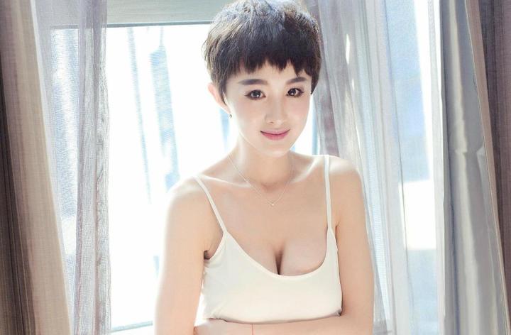 红桃在网络文化中的象征意义